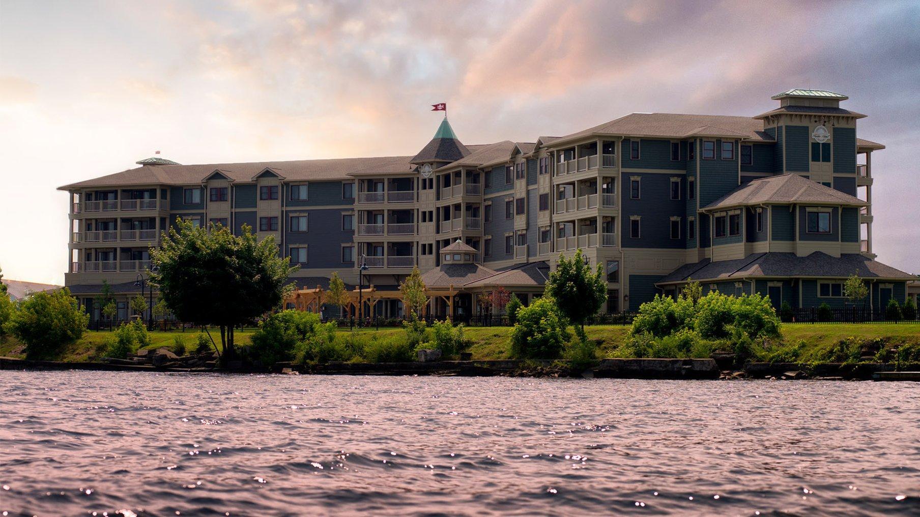 1000 Islands Harbor Hotel Клейтън Екстериор снимка