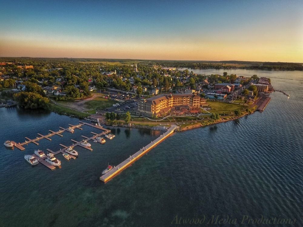 1000 Islands Harbor Hotel Клейтън Екстериор снимка
